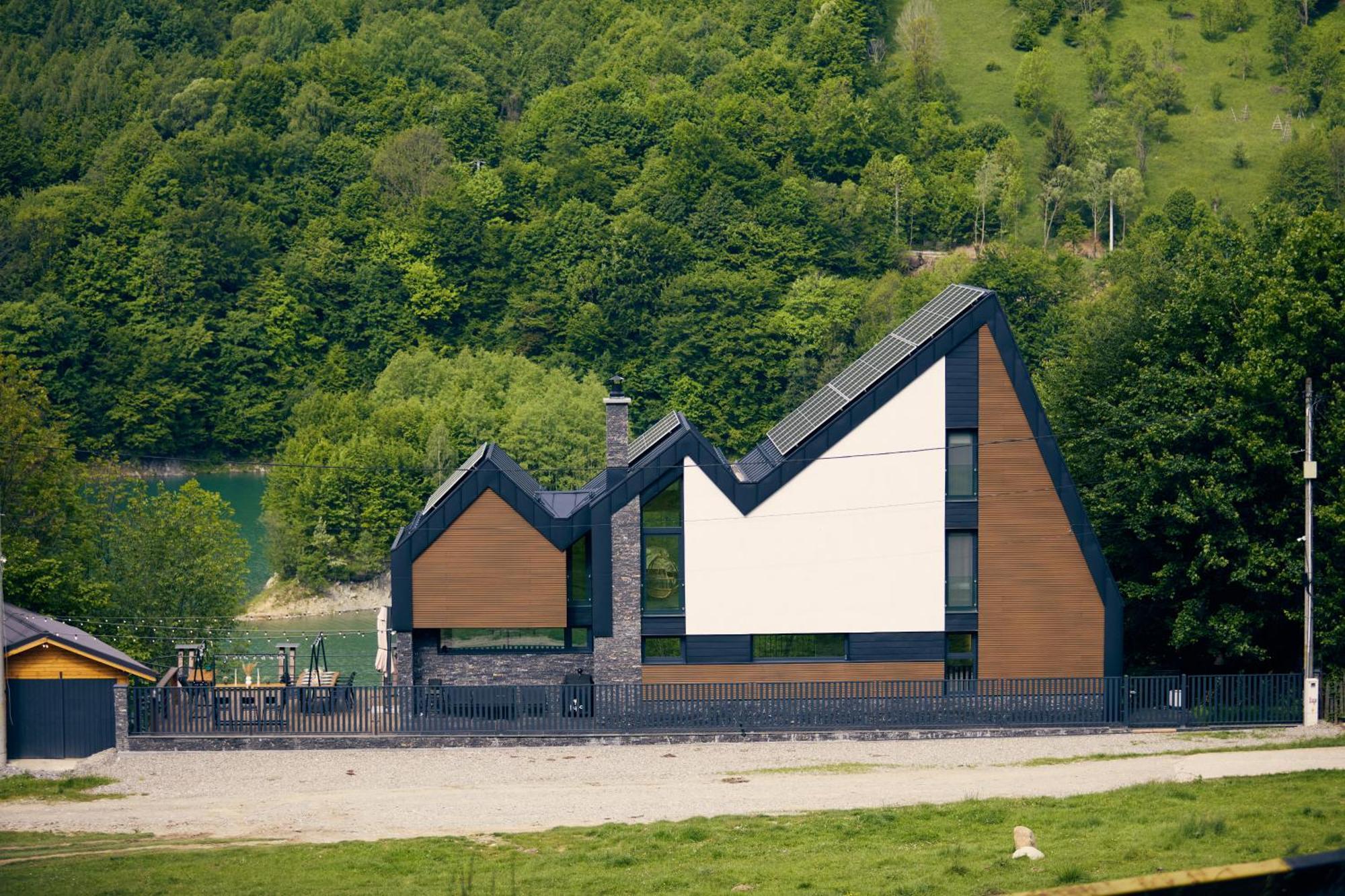Utopia Lake View Teşila Exterior foto